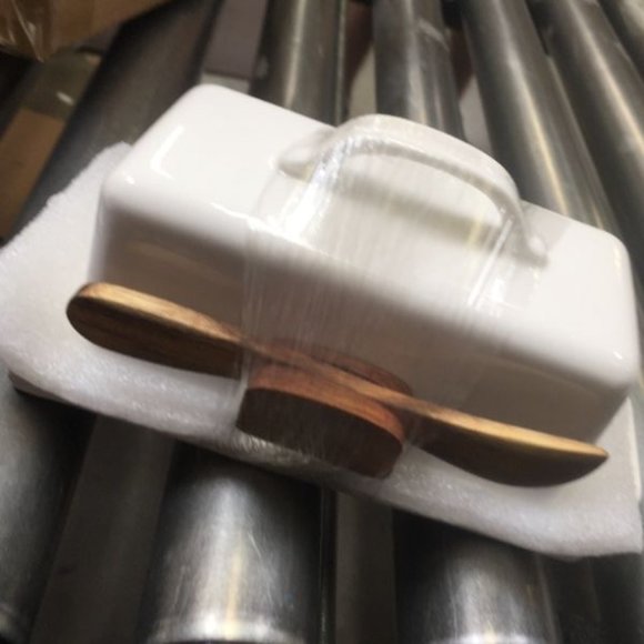 Ceramic Butter Dish Container With Lid And Wooden - Picture 3 of 3